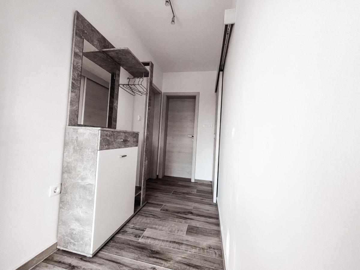 Riad Apartments Premium Згорнье-Шкофье Экстерьер фото